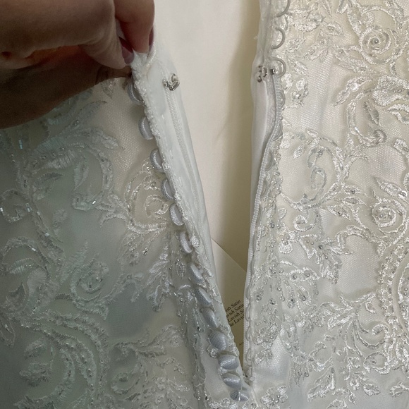 Essence of Australia street size 4 D2174 NWT Ivory wedding dress - Picture 2 of 16